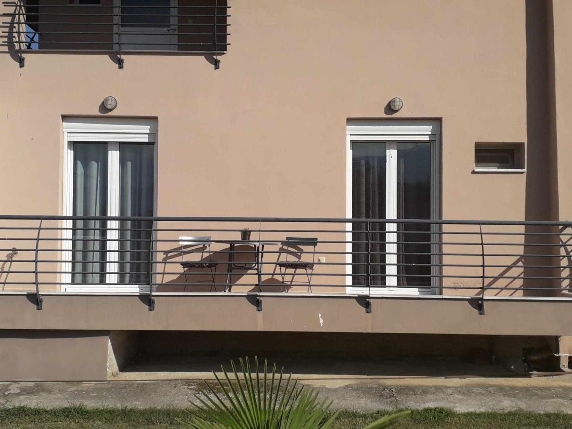 ζoihouse * Polikarpi