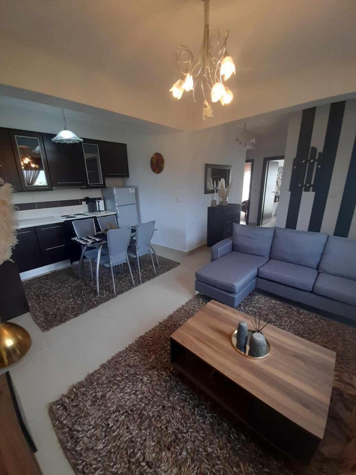 ζoihouse Apartment Polikarpi